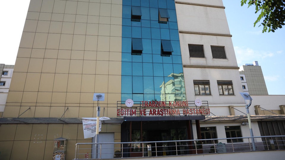 Koronaya yakalanınca erken doğum yaptırıldı