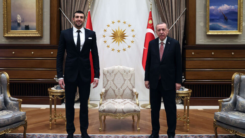 Erdoğan, Emre Sakçı'yı kabul etti