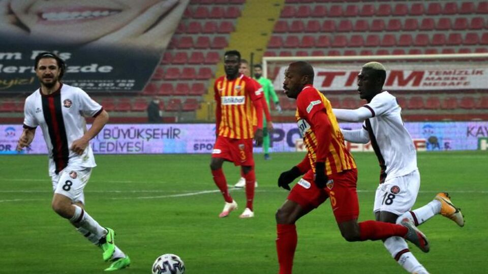 Kayserispor galibiyeti unuttu