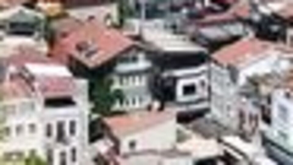 Hafta sonu sokağa çıkma yasağı var mı?