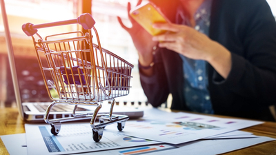 Bir ayda 60 milyon ürün sattı