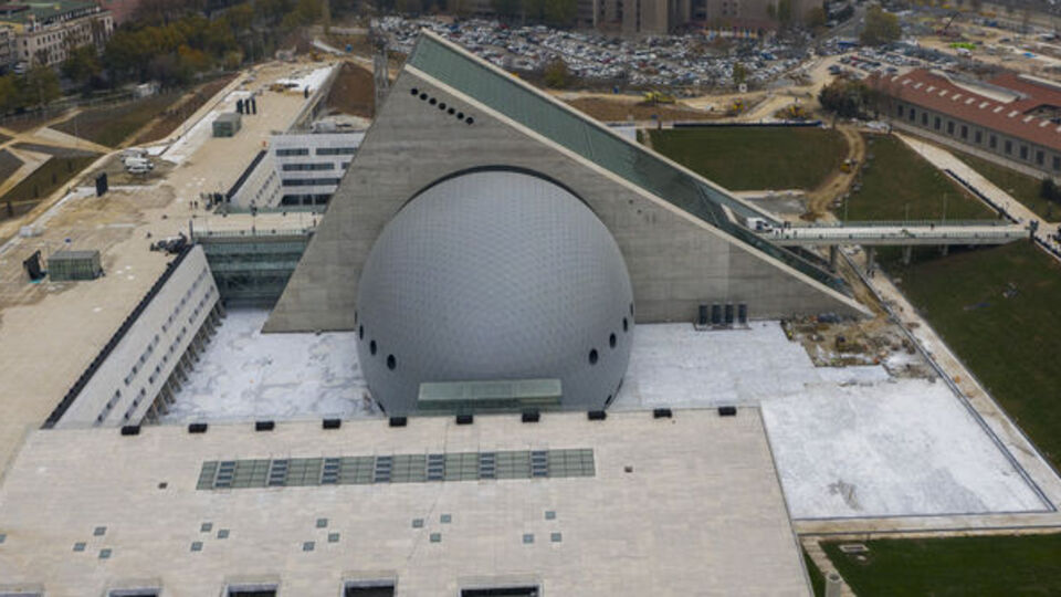 CSO yeni evi ve kimliğiyle açılıyor