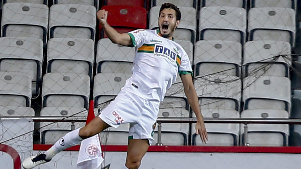 Galatasaray'da Salih Uçan sürprizi