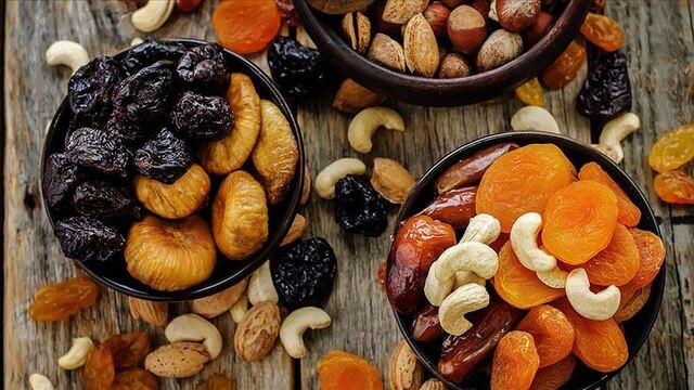 Kuru meyveden 343 milyon dolar gelir