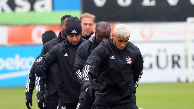 Beşiktaş kondisyon ve taktik çalıştı