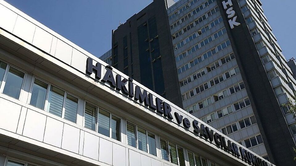 HSK'nin meslekten ihraç kararları Resmi Gazete'de