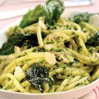 Nefis pesto soslu makarna için pratik tarifler