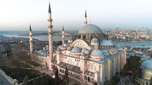 Camiler açık mı kapalı mı?