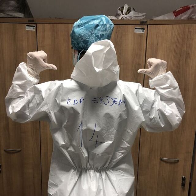 Eda Erdem'den anlamlı hediye