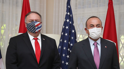 NATO toplantısında Çavuşoğlu-Pompeo gerginliği