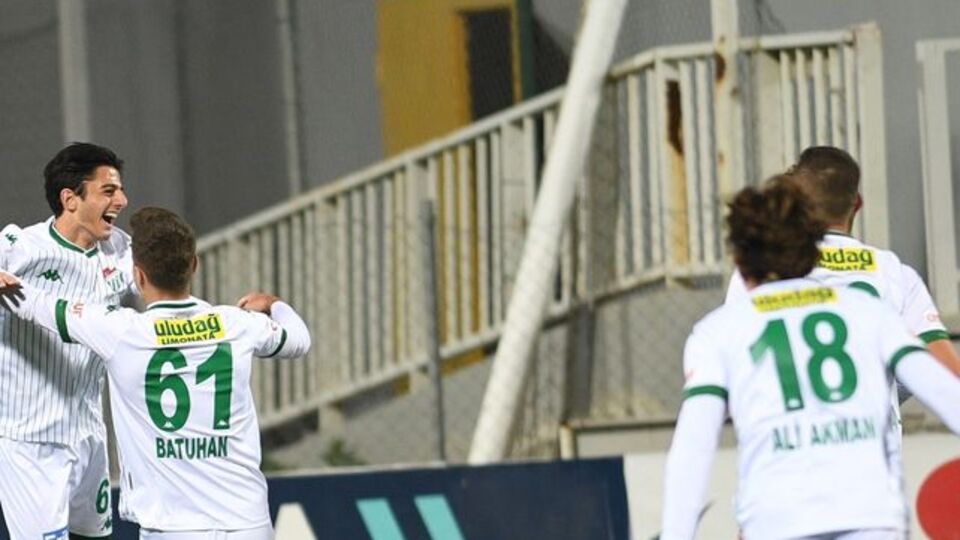 Bursaspor, Ümraniyespor'u konuk ediyor