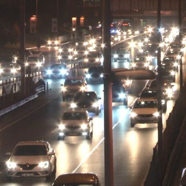 8 saat süren sokağa çıkma kısıtlaması sona erdi