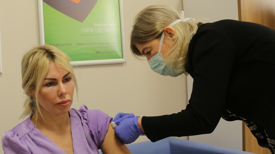 Korona aşısı oldular!