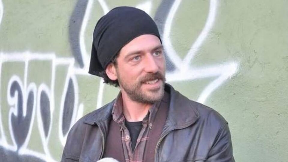 Cemal Hünal kimdir?