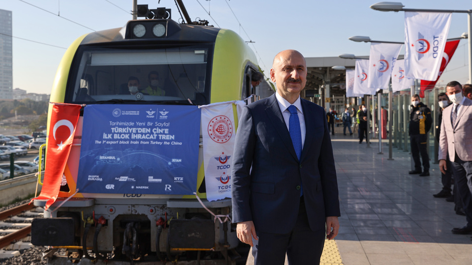 İlk ihracat treni yola çıktı