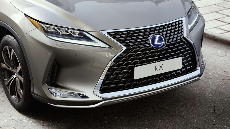 Japon SUV'a 1 yıllık donanım geldi