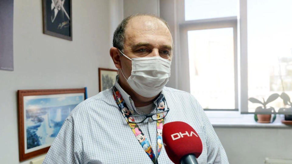 Bilim Kurulu Üyesi aşı için tarih verdi!