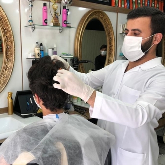 Berberler ve kuaförler yarın açık mı?