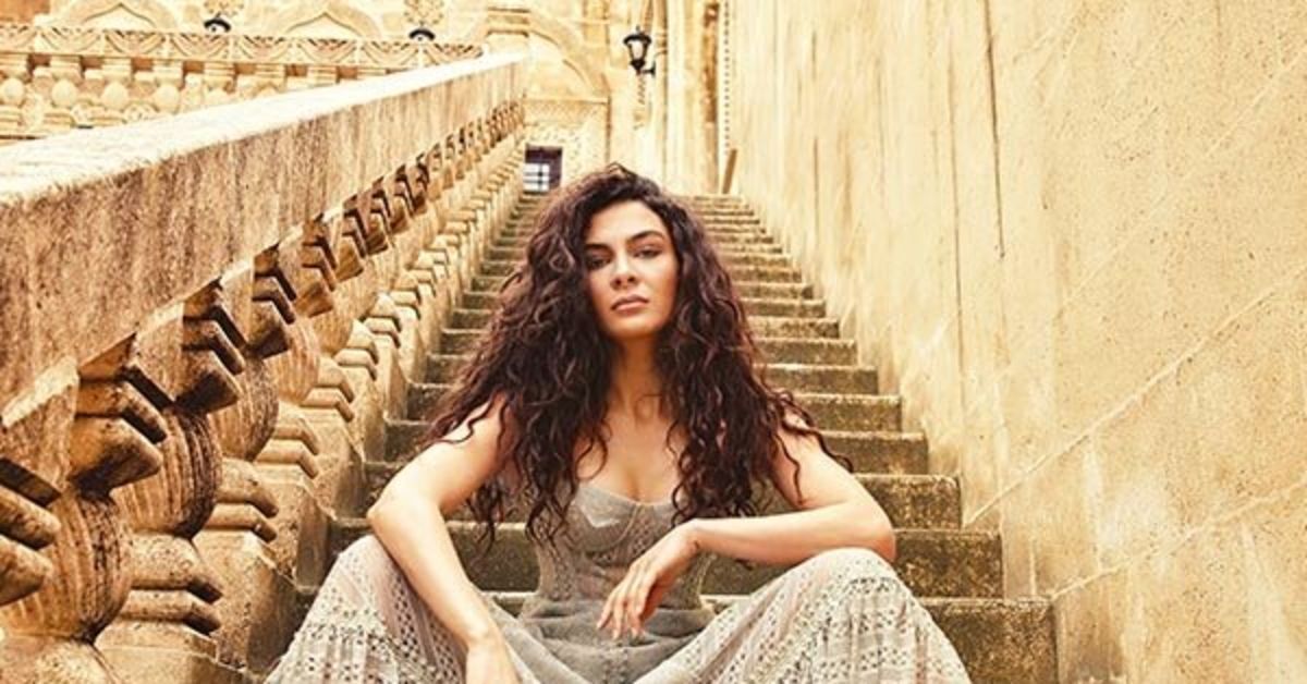 Эбру шахин роли. Эбру шахин 18. Эбру шахин. Эбру шахин ветреный. Эбру шахин роли.