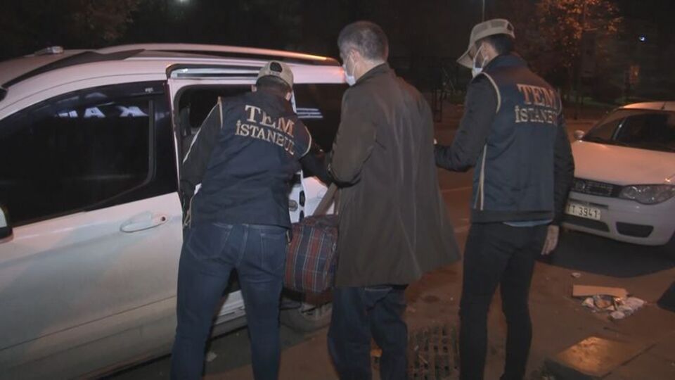 İstanbul'da FETÖ operasyonu: Gözaltılar var