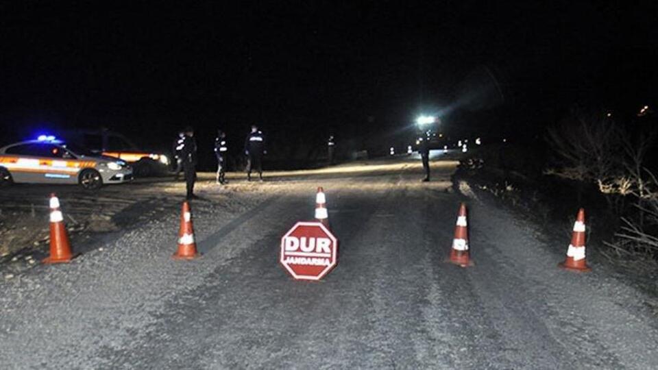 Balıkesir'de bir mahalleye Kovid-19 karantinası