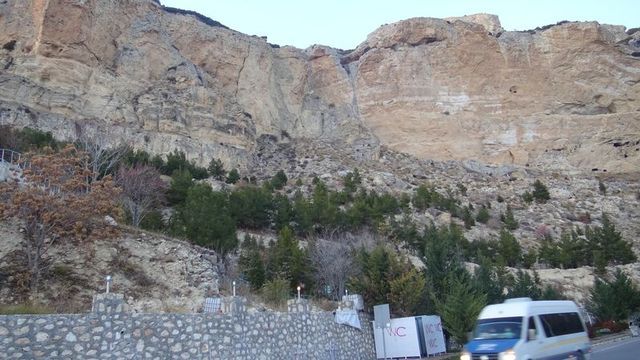 Deprem esnasında korkutan görüntü!
