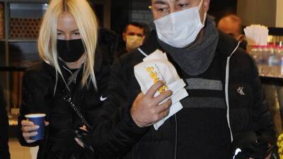 Sevgililerin waffle keyfi