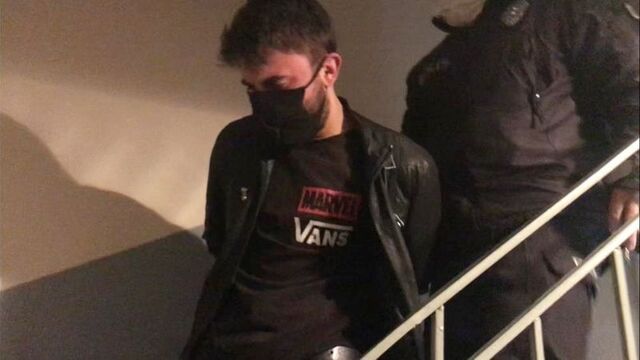 Linçten polis kurtardı!
