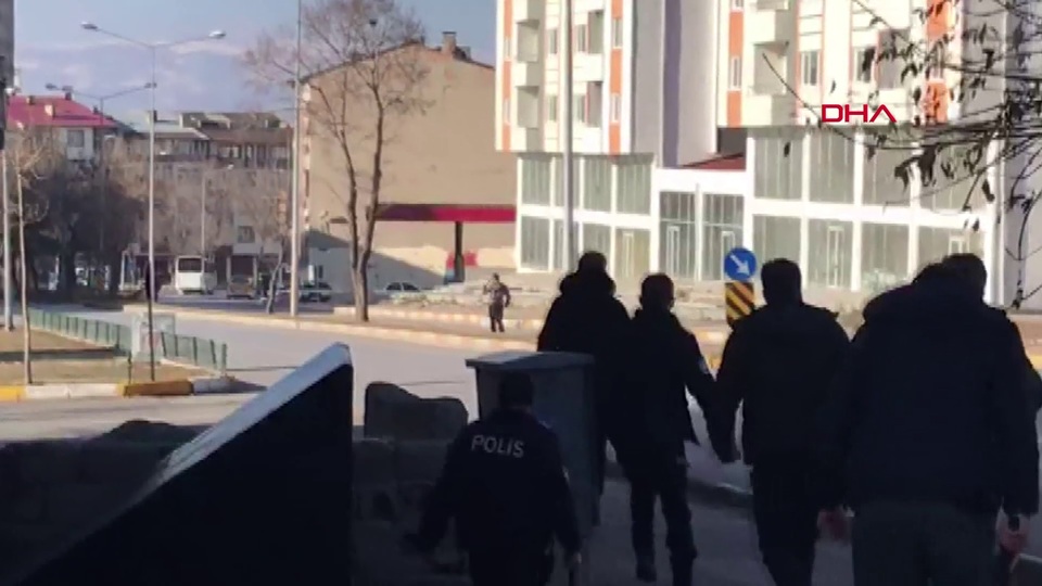 Erzurum'da korkunç katliam: Ailesine kurşun yağdırdı!