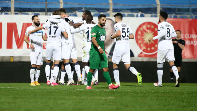 Adana Demirspor Akhisar'ı yıktı