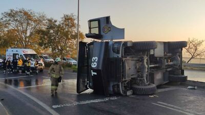 Küçükçekmece'de TOMA devrildi