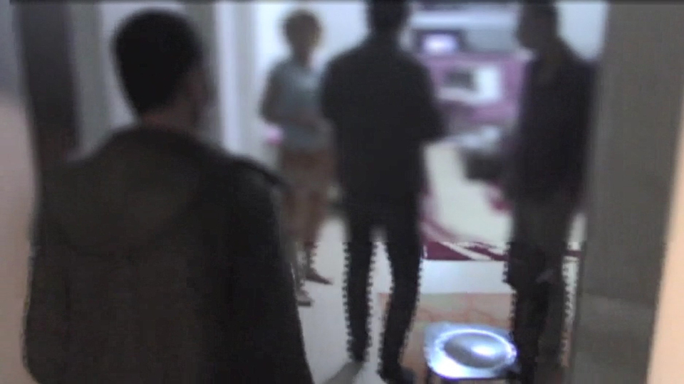 5 kadının yönettiği fuhuş çetesine baskın!