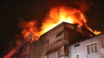 Çatı katında yangın paniği