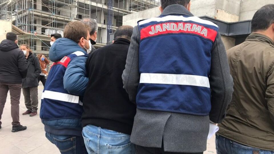 Büyük FETÖ operasyonu! 50 ilde 304 gözaltı kararı!