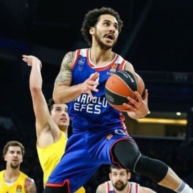 A.Efes yeni bir seri için...