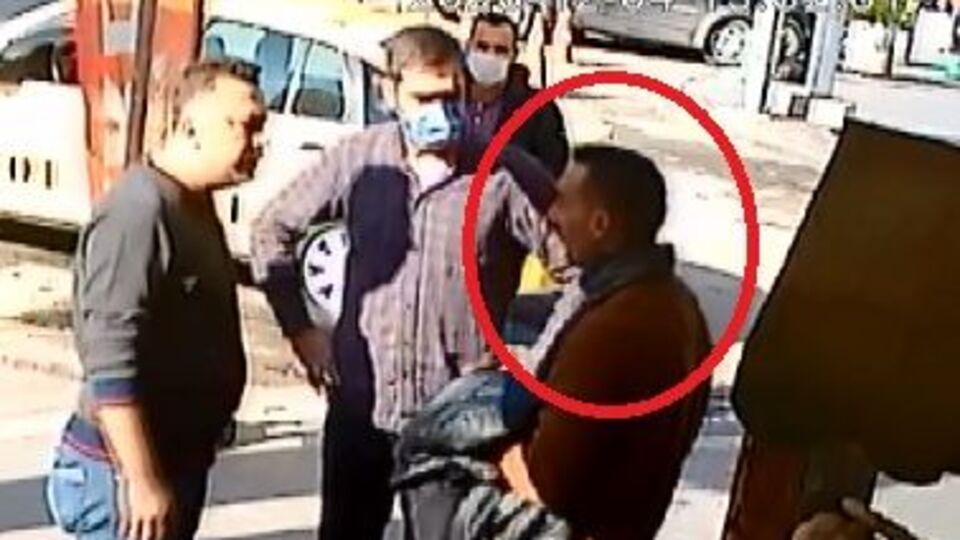 Eve götürmeyen taksicinin aracını çaldı!