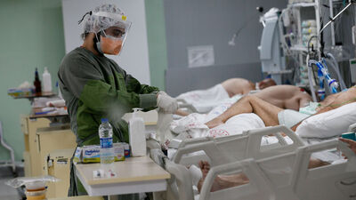 "Yoğun bakımda gençler de var!" Bu fotoğrafa iyi bakın!