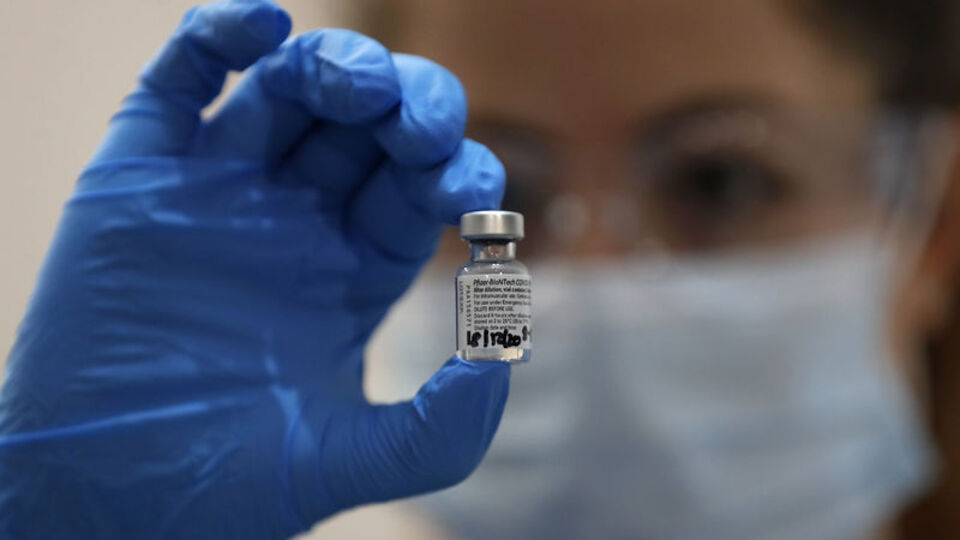 Pfizer ilacıyla ilgili uyarı: O kişiler yaptırmasın