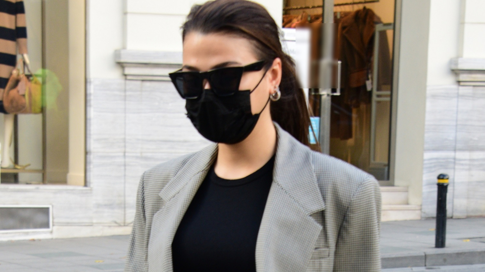 Aslıhan kitap alışverişine çıktı