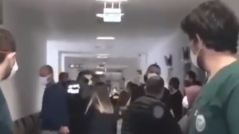 Sağlık çalışanlarına bir saldırı daha!