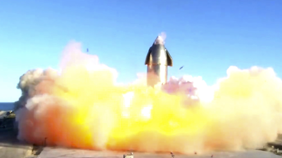 SpaceX'in mekiği patladı