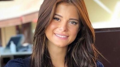 Kırmızı Oda Esra kimdir?