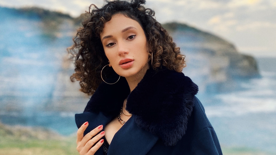 "Hampa'yı dostlukların sahteliği üzerine yazdım"