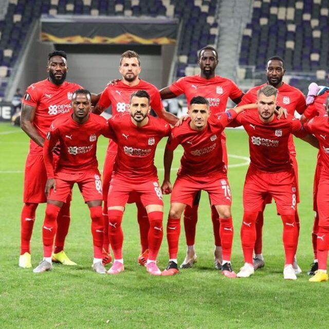 Sivasspor'da 1 futbolcunun testi pozitif
