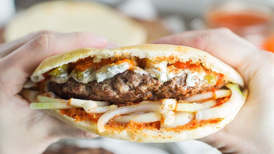 Pljeskavica nasıl yapılır?