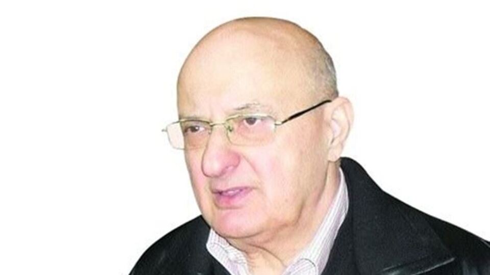 Burhan Ayeri hayatını kaybetti