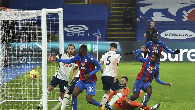 Tottenham, Crystal Palace'a takıldı