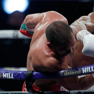 Nefes kesen maç! Joshua unvanlarını korudu...