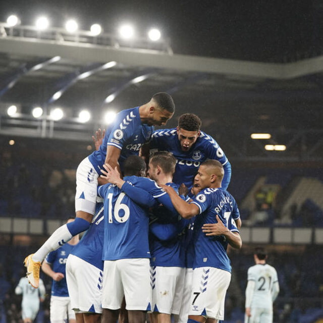 Everton, Chelsea'yi devirdi!