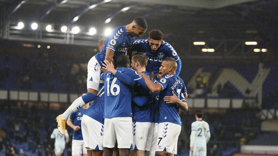Everton, Chelsea'yi devirdi!